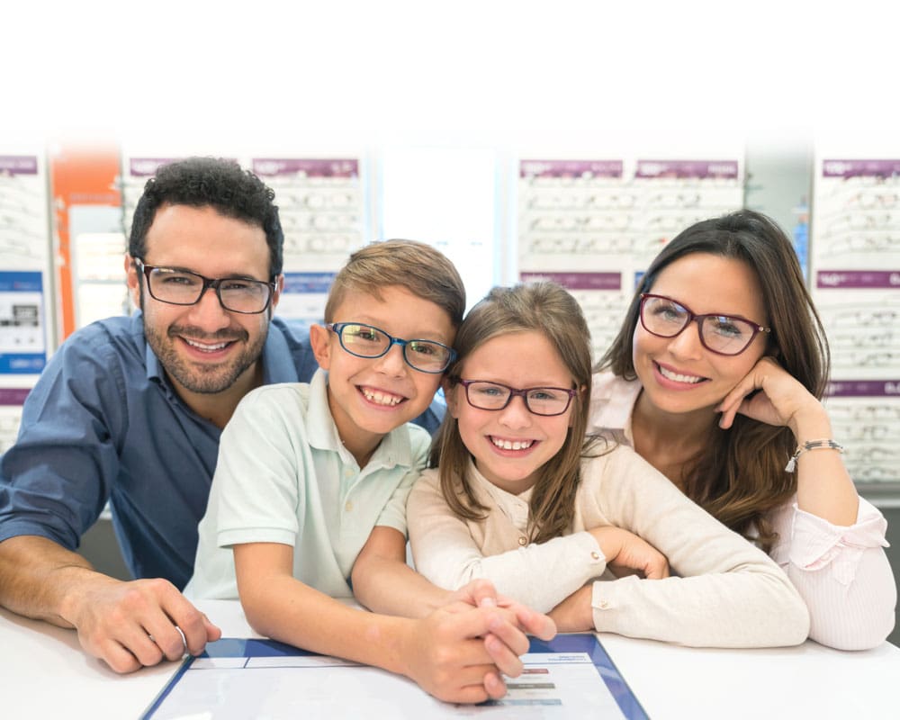 family-glasses-GettyImages-989349168